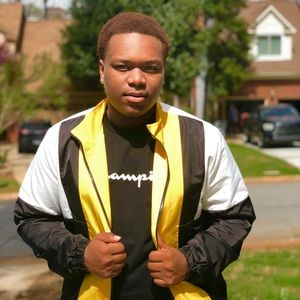 Meet your Posher, Laron